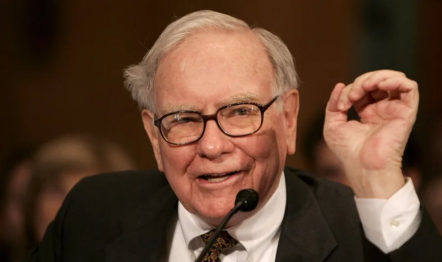 Warren Buffett: Năm 2024 còn phí tiền vào 10 thứ này, nghèo càng thêm nghèo